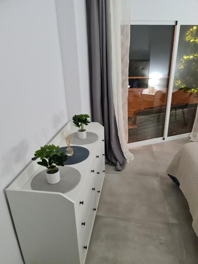 Apartamento Calypso Apartment Sitio de Calahonda Luaran gambar